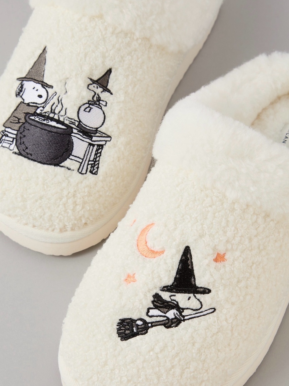 🐩 American Eagle Snoopy Scuff Slipper Halloween Witch 🧙🏾♀️